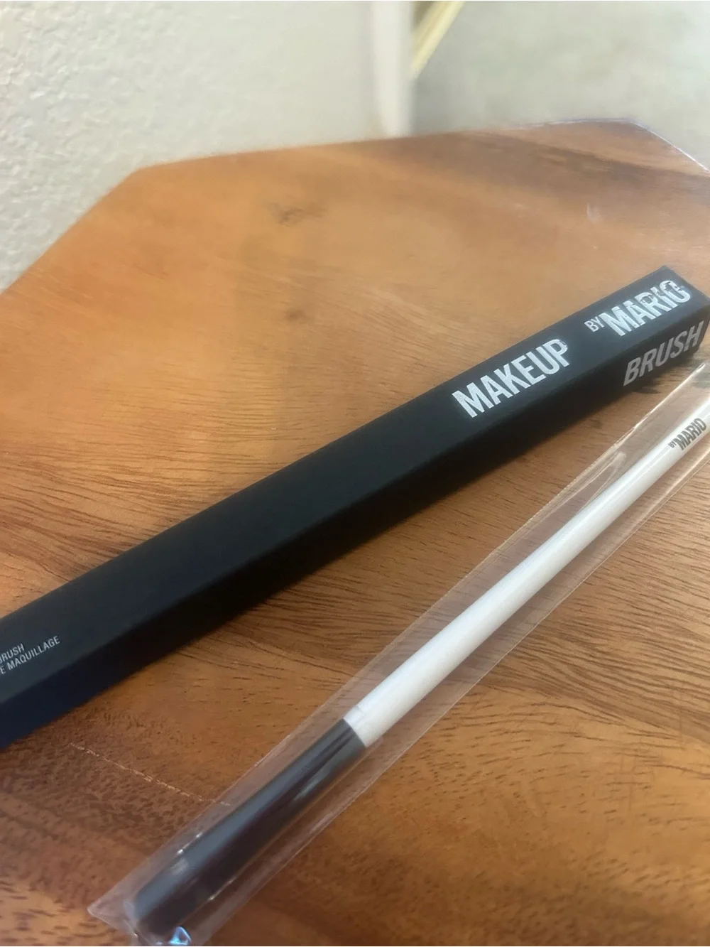 NIB★MAKEUP BY MARIO E4 Eyeshadow Shader Brush